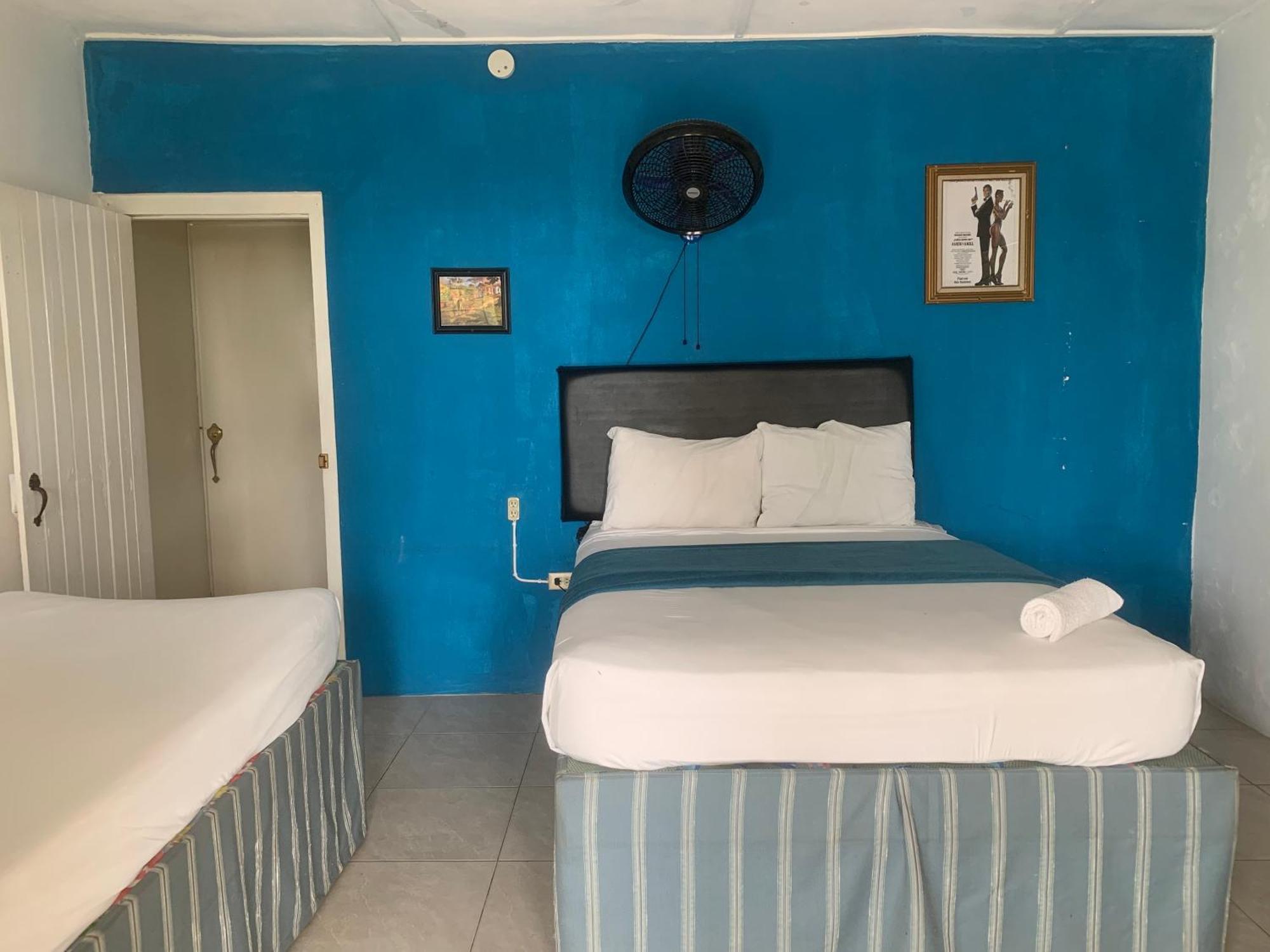 Kingsworth Bed And Breakfast Кингстон Экстерьер фото