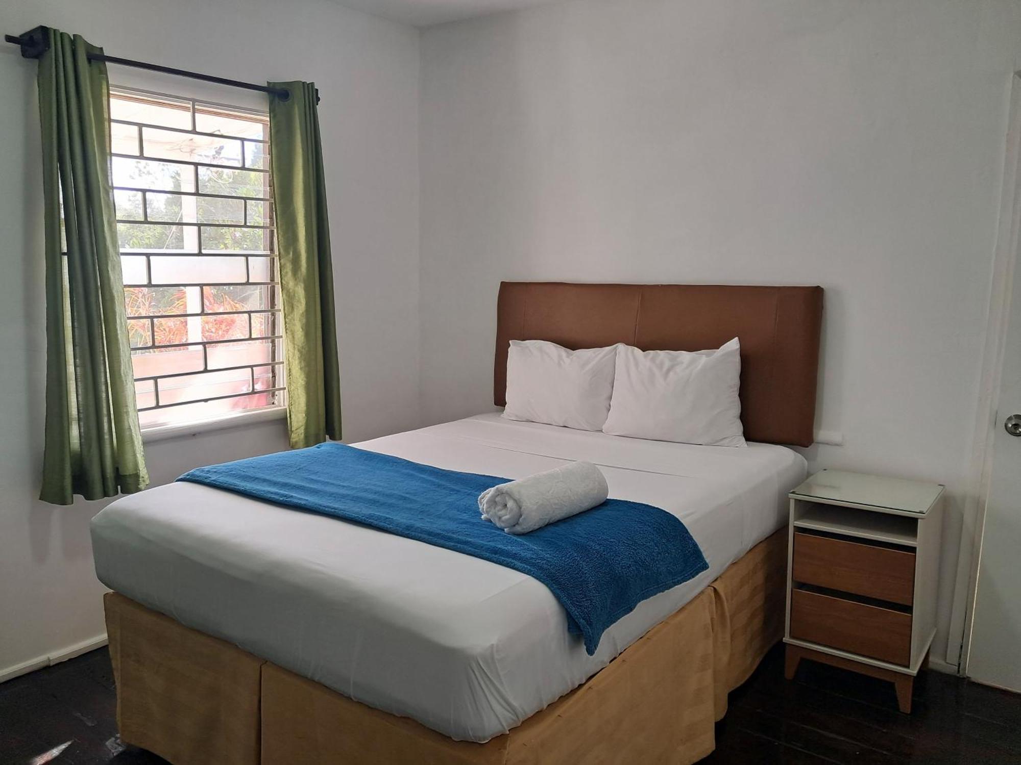 Kingsworth Bed And Breakfast Кингстон Экстерьер фото