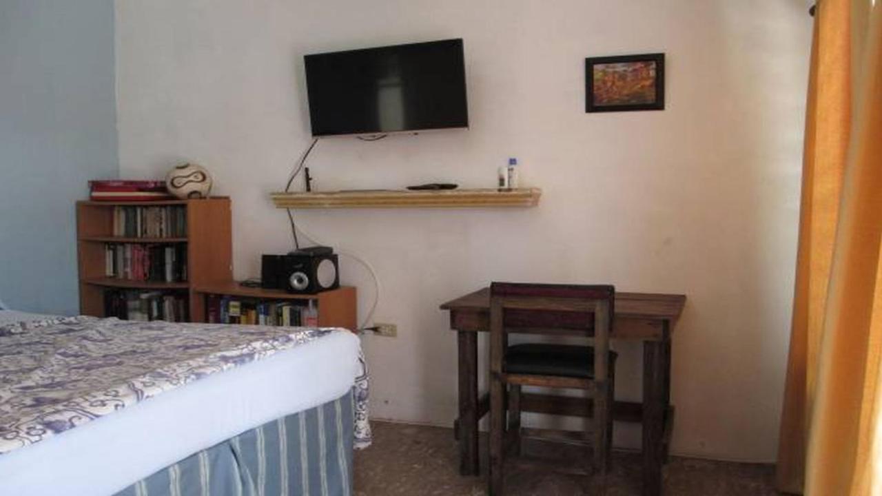 Kingsworth Bed And Breakfast Кингстон Экстерьер фото