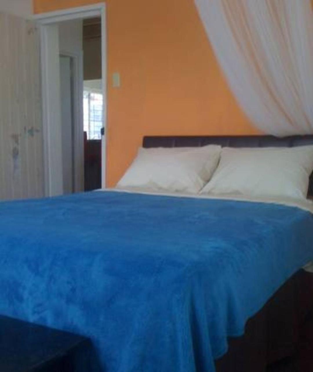 Kingsworth Bed And Breakfast Кингстон Экстерьер фото
